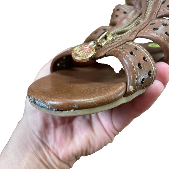 Michael Kors Gladiator Sandals Girls Size 13, Tan/Brown In colour - Picture 10 of 16